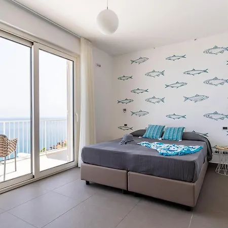 Cromia Villa *